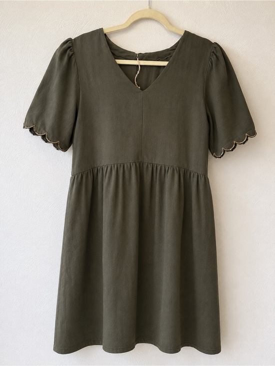 Neuflora Dresses & Skirts - Neuflora 100% Linen Hippie Olive Green Midi Dress Scalloped Sleeve Boho Size M